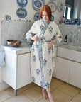 Blue & White Floral naisten vohveli-kylpytakki Puuvillavaatteet Powell Craft