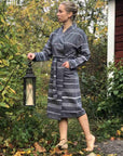 Saunatonttu Roosan hamam-kylpytakki Hiili Bathrobe Saunatonttu by Kaurilan Sauna L Hiili