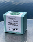 Kaurilan sauna X KIIMA -piparminttudeopala 45 gramman pahvisessa pakkauksessa.