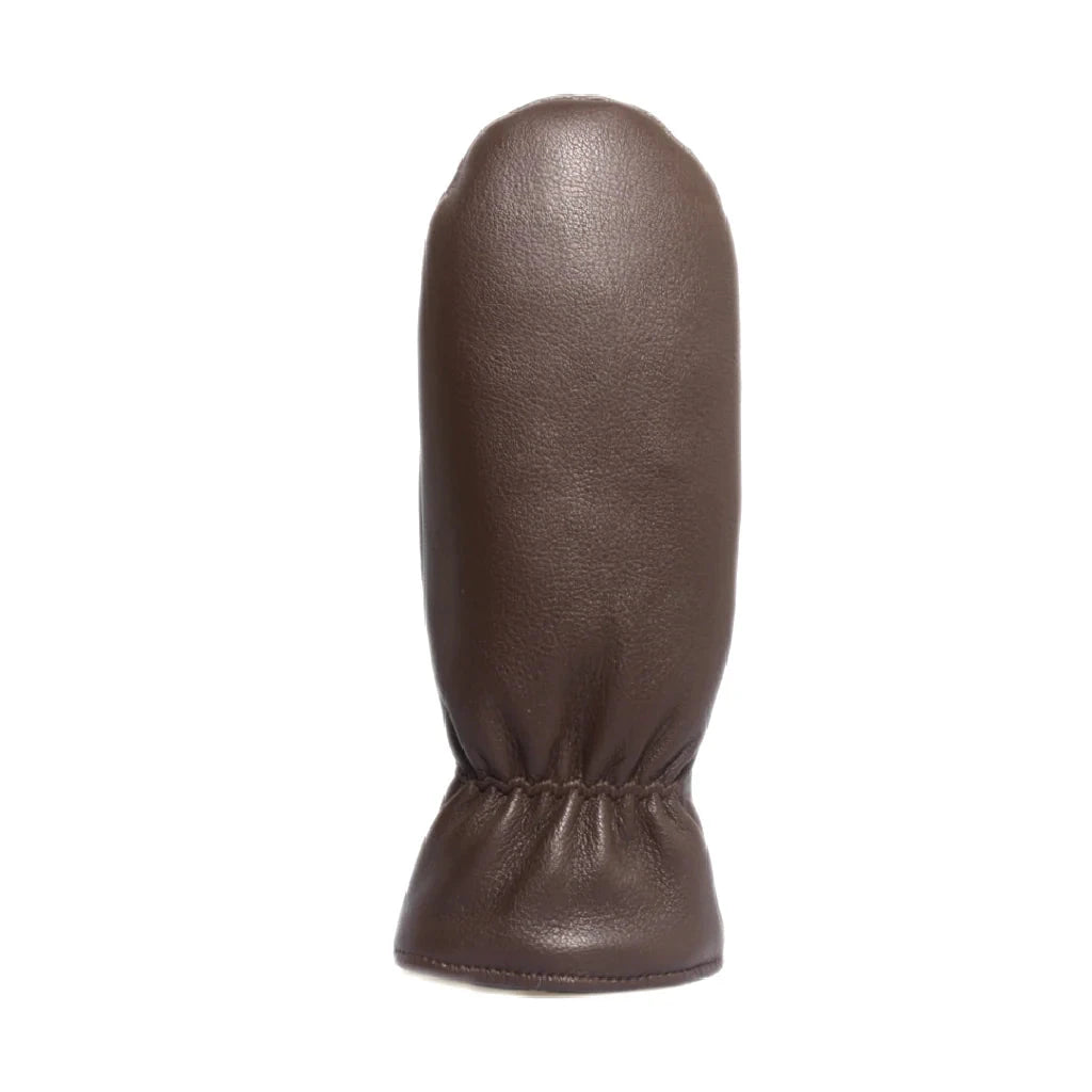 Tummanruskea Naisten nahkakintas brändiltä Paccas.