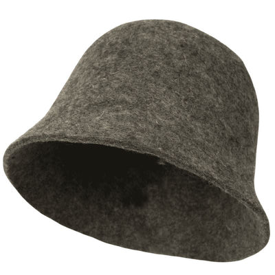 Huopatehdas J. Alhon tummanharmaa sauna- ja paljuhattu valkoista taustaa vasten.