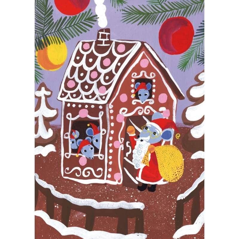 Kehvola Designin Piparkakkutalo-postikortissa hilpeä tonttulakkeihin sonnustautuneiden hiirten perhe katselee piparkakkutalon ikkunoista oveen kolkuttavaa hiirijoulupukkia. 