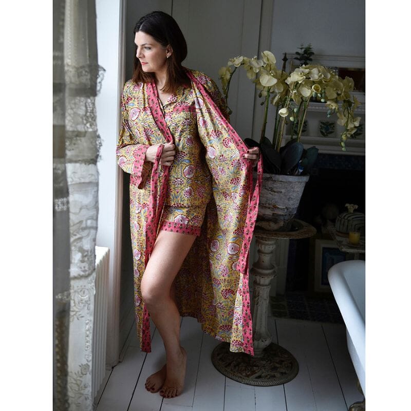 TARKISTA HINTA Yellow & Pink Carnation Print Dressing Gown Puuvillavaatteet Powell Craft 