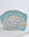 Toilettilaukku - Cornflower Blue Floral Laukut Powell Craft 