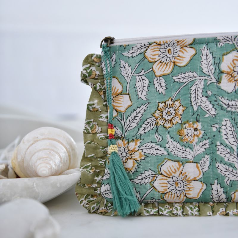Toilettilaukku - Mint & Mustard Floral & Green Succulent Laukut Powell Craft 