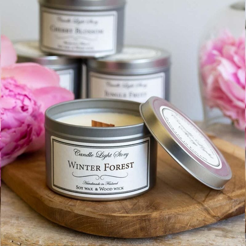 Tuoksukynttilä puusydämellä - Winter Forest Tuoksukynttilä Candle Light Story 