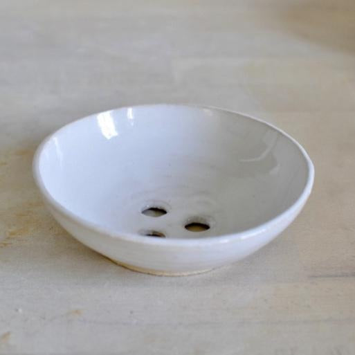 Saippua-alusta valkoinen pohjarei&#39;illä Ceramics Tuias 